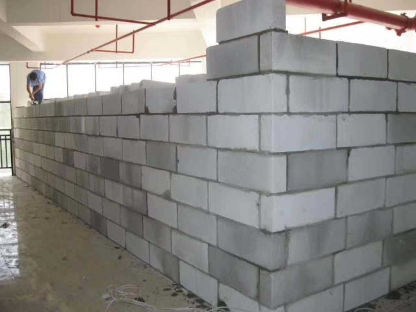 恩平蒸压加气混凝土砌块承重墙静力和抗震性能的研究
